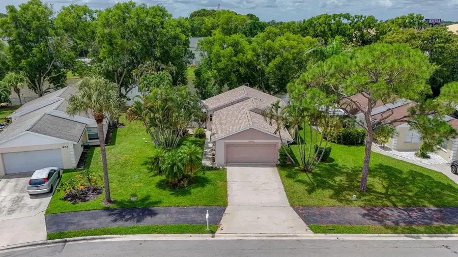 1252 Pine Sage Circle, West Palm Beach, FL 33409 - #2