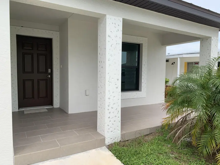 17 El Portal Lane, Port Saint Lucie, FL 34952 - #3