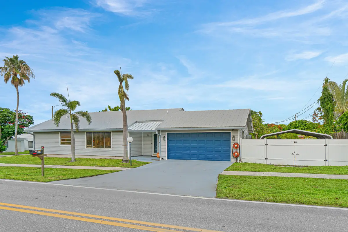 215 SW 8th Street, Boynton Beach, FL 33426 - #1