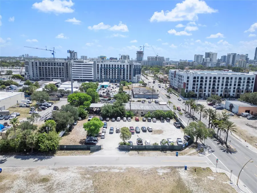 606 NW 8th Avenue, Fort Lauderdale, FL 33311 - #3