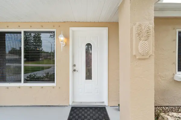 253 SW Cherryhill Road, Port St Lucie, FL 34953