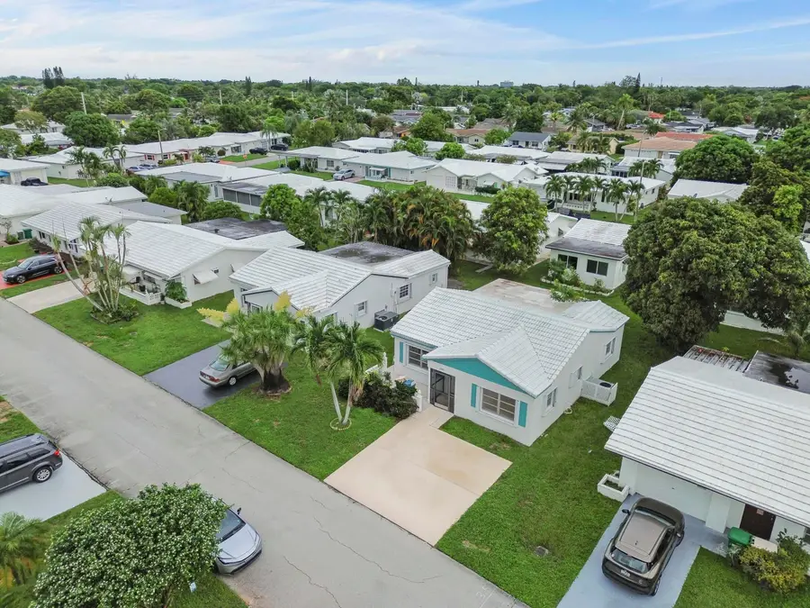 6805 NW 75th Court, Tamarac, FL 33321 - #2