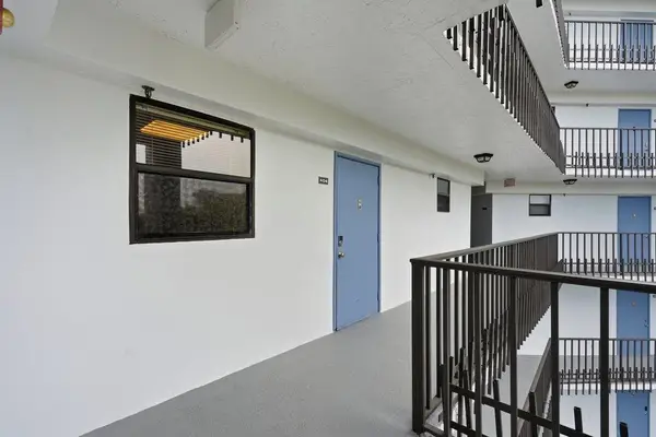 4640 Lucerne Lakes Boulevard W #404, Lake Worth, FL 33467