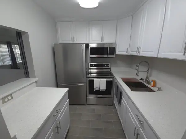 208 Kent M, West Palm Beach, FL 33417