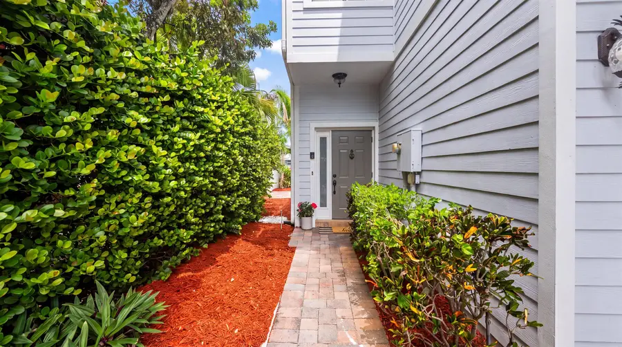 902 S Federal Highway, Lake Worth Beach, FL 33460 - #2