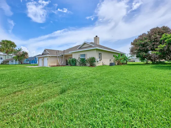 3761 SW Wycoff Street, Port St Lucie, FL 34953