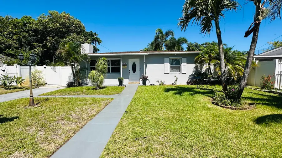 6710 Forest Court, West Palm Beach, FL 33405 - #3