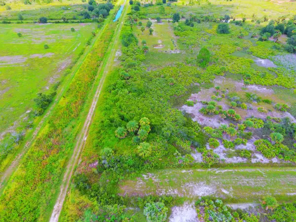 21591 NW 282nd Street, Okeechobee, FL 34972