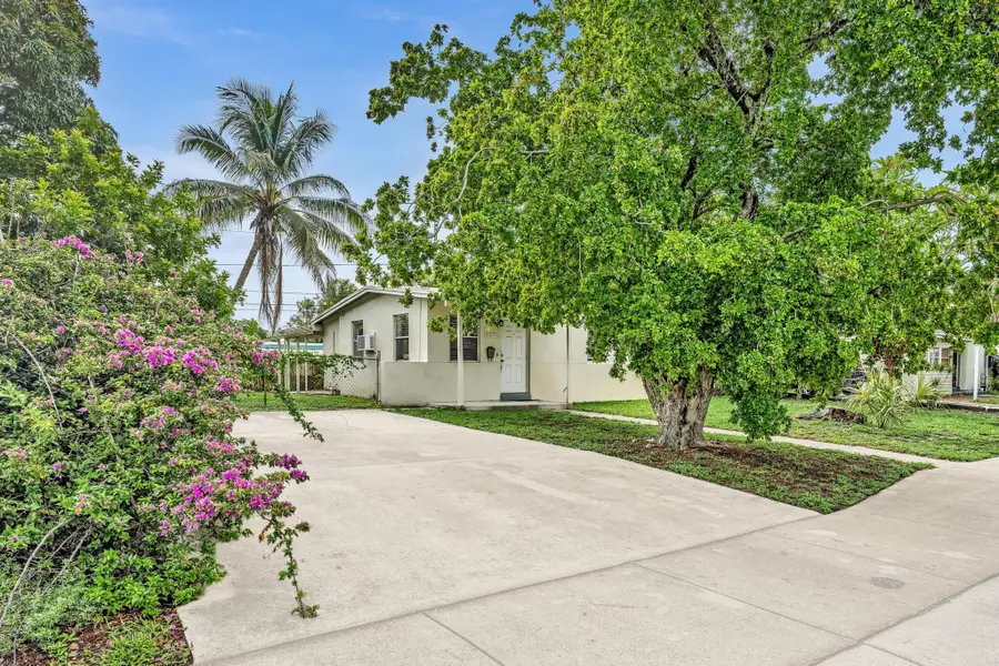 4936 NE 14th Avenue, Pompano Beach, FL 33064 - #3