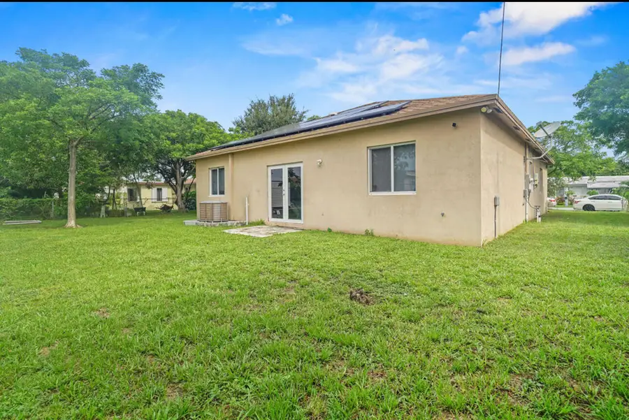 2430 NW 13th Street, Pompano Beach, FL 33069 - #3