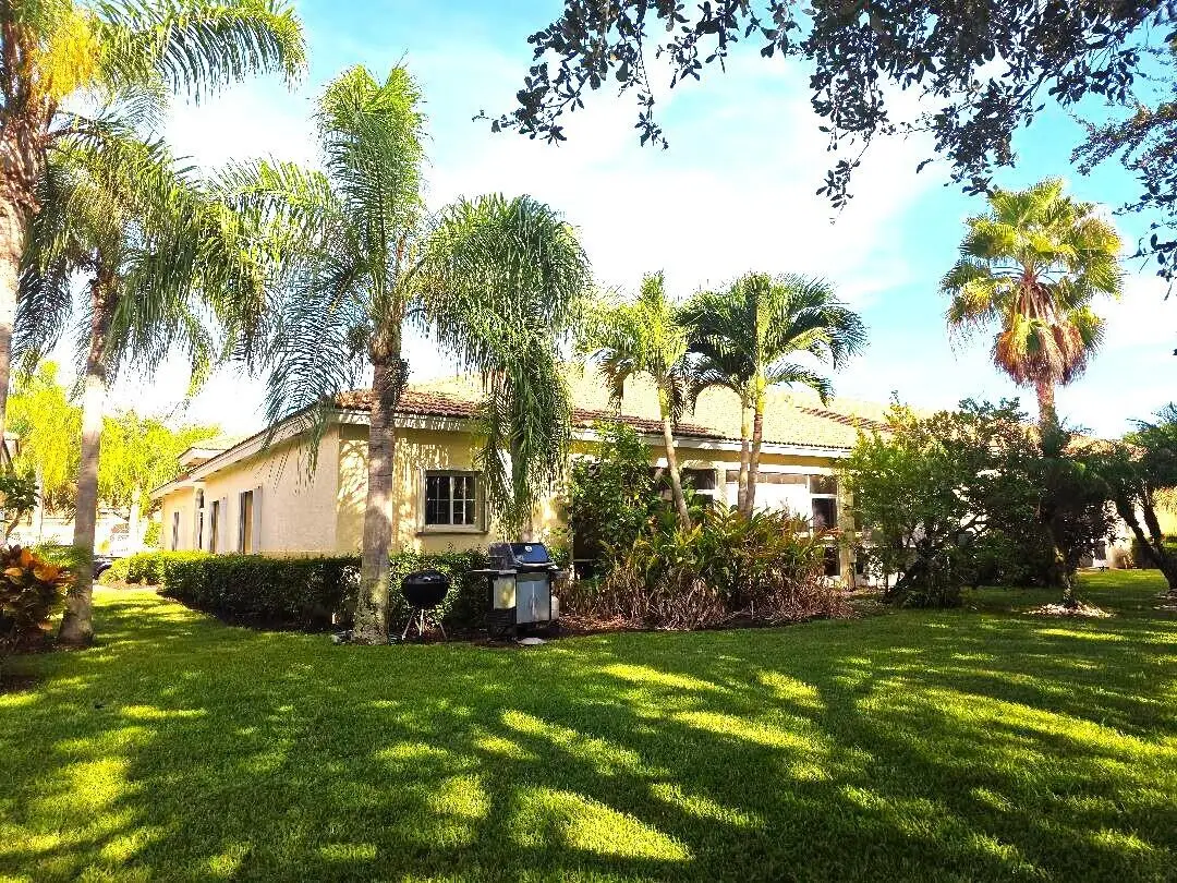 2323 Windjammer Way, West Palm Beach, FL 33411 - #1