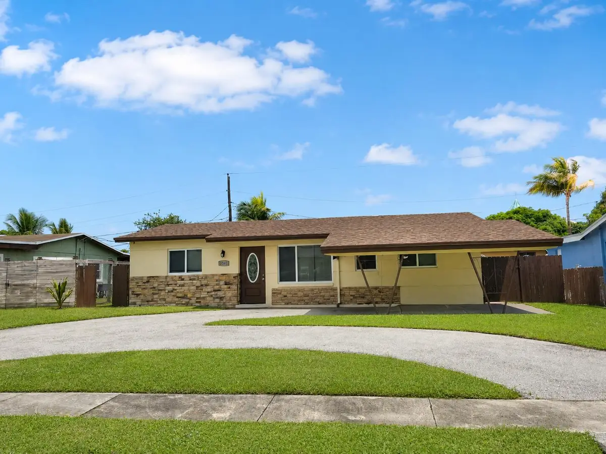 2341 NW 11th Court, Pompano Beach, FL 33069 - #1