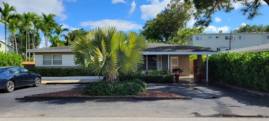 1000 NE 17th Court, Fort Lauderdale, FL 33305 - #2