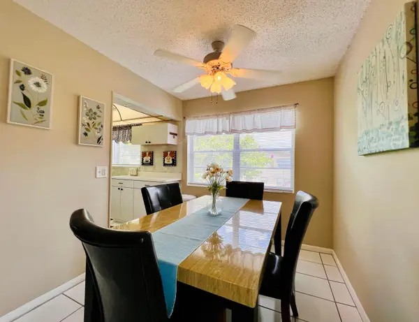 437 Chatham U, West Palm Beach, FL 33417