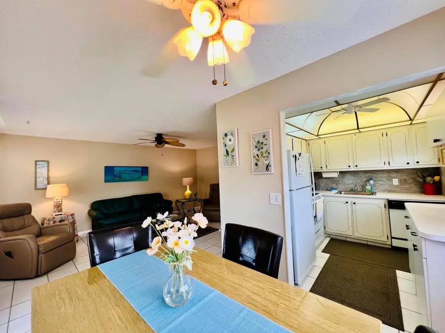 437 Chatham U, West Palm Beach, FL 33417 - #3