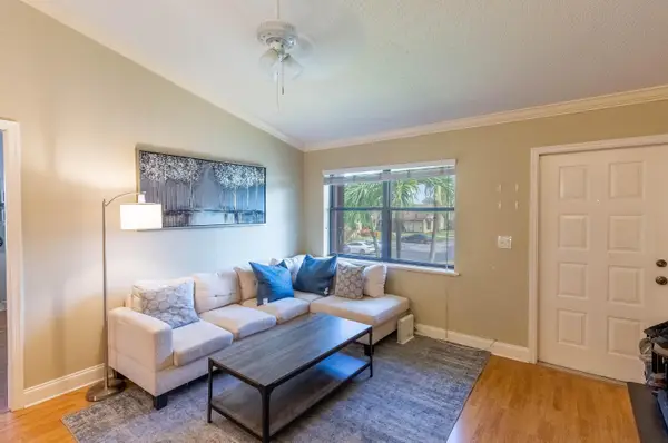 4703 Lucerne Lakes Boulevard E #204, Lake Worth, FL 33467
