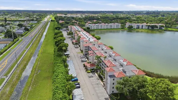 6112 Huntwick Terrace #108, Delray Beach, FL 33484