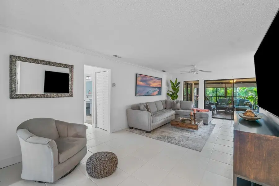 50 Pelican Pointe Drive #2050, Delray Beach, FL 33483 - #3