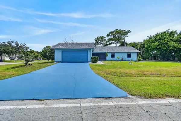 2402 SW Summit Street, Port St Lucie, FL 34984