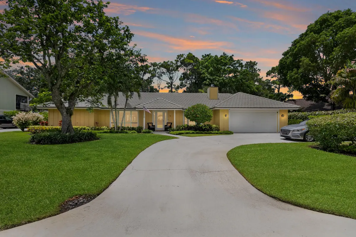 26 Cambria Road W, Palm Beach Gardens, FL 33418 - #1