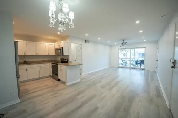 6231 Bay Club Drive #4, Fort Lauderdale, FL 33308