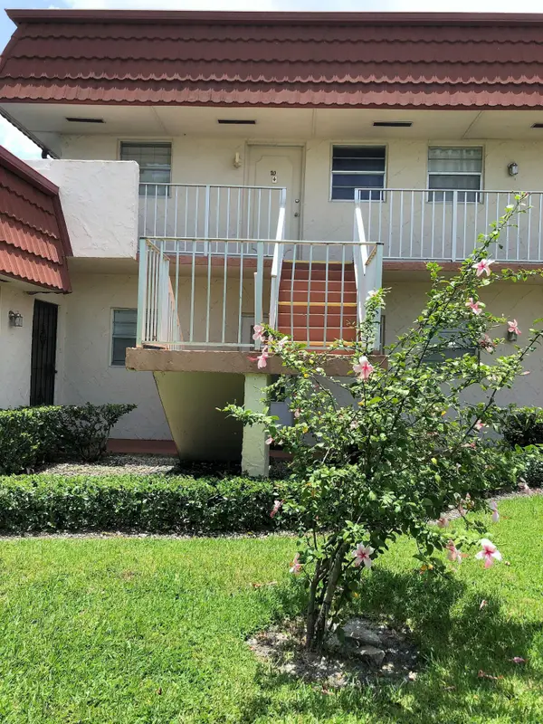 12011 Poinciana Boulevard S #202, Royal Palm Beach, FL 33411