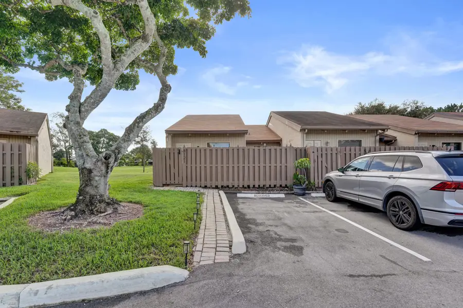 Address Withheld By Seller, Davie, FL 33324 - #3