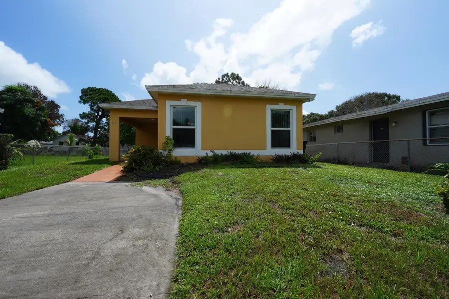 710 N 23rd Street, Fort Pierce, FL 34950 - #3
