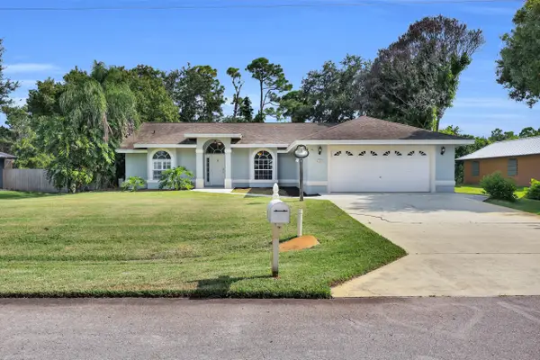4707 Paleo Pines Circle, Fort Pierce, FL 34951
