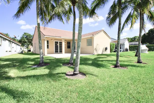 853 Sand Creek Circle, Weston, FL 33327