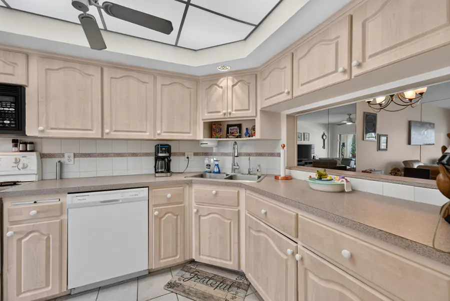 1100 SW 12th Terrace, Fort Lauderdale, FL 33315 - #3