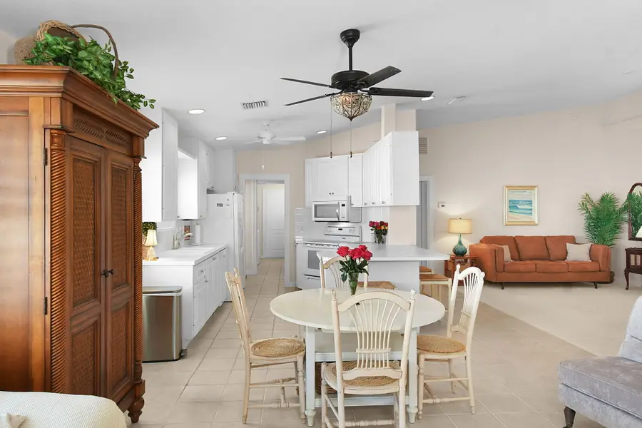 8016 SE Peppercorn Court, Hobe Sound, FL 33455 - #3