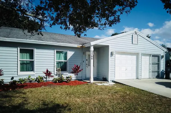 5266 Harwood Lane, Lake Worth, FL 33467