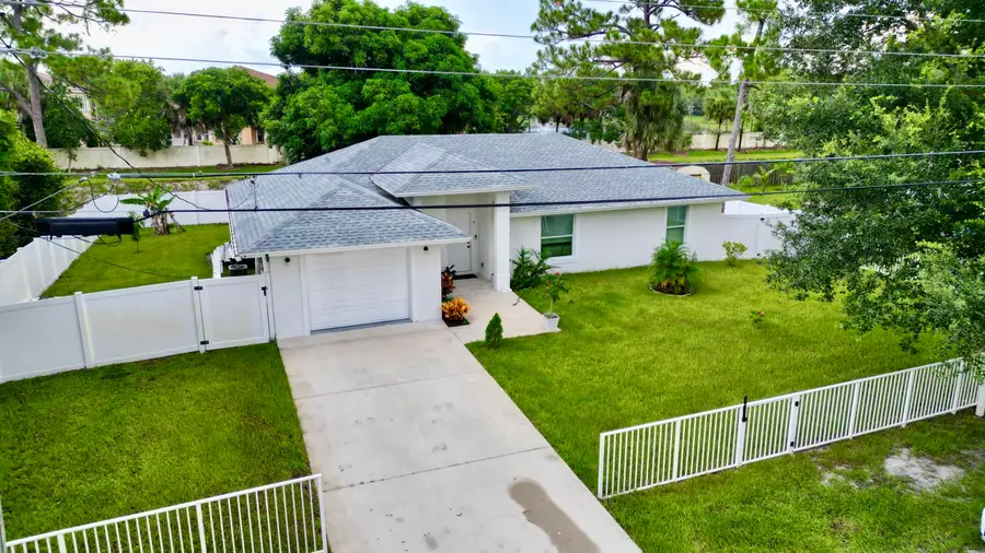 6539 Alexander Road, West Palm Beach, FL 33413 - #3