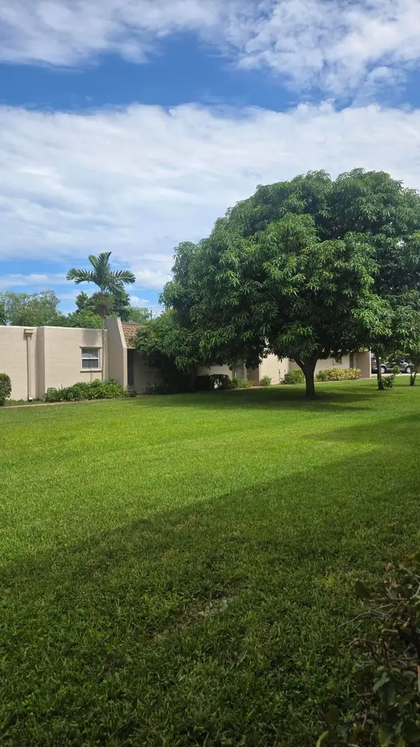 200 Bonnie Boulevard W #131, Palm Springs, FL 33461