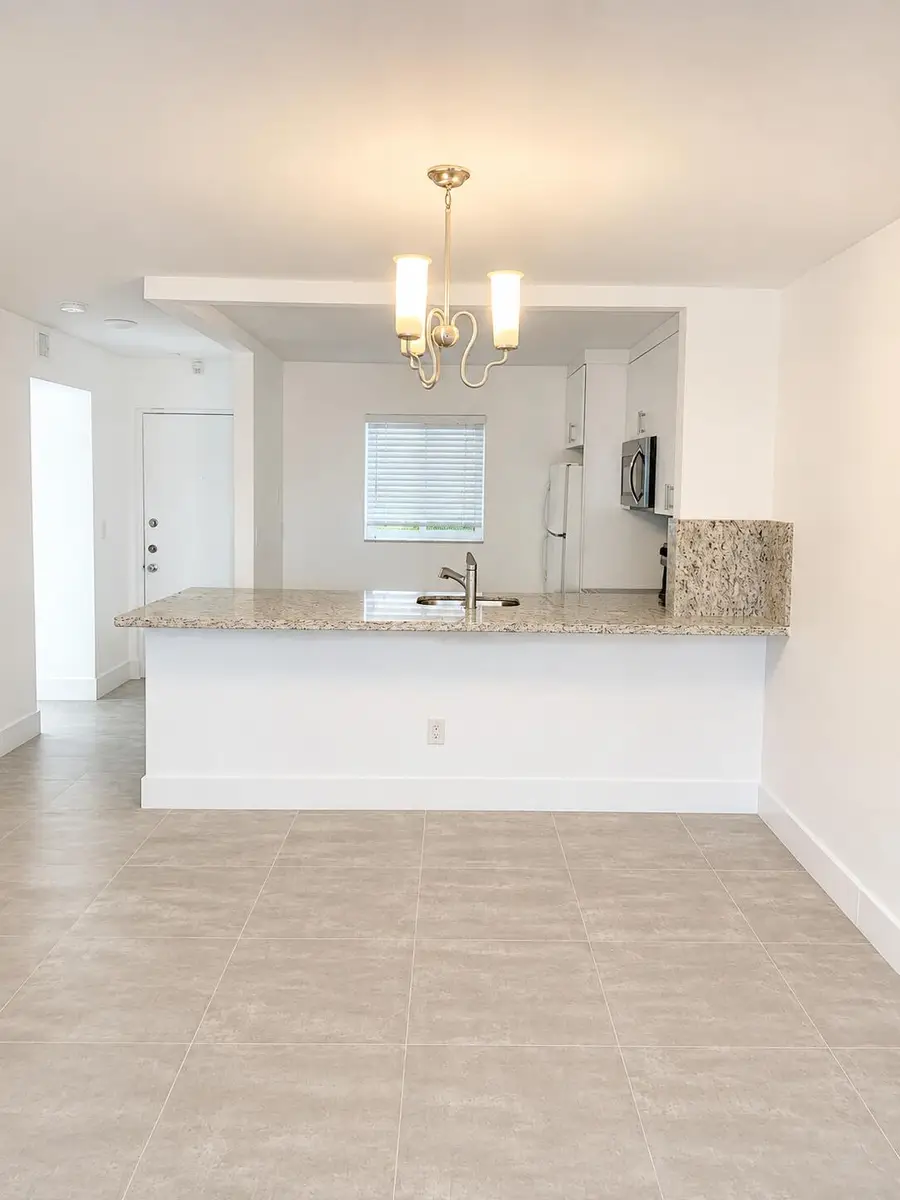 7915 Camino Real #Apt N416, Miami, FL 33143 - #3