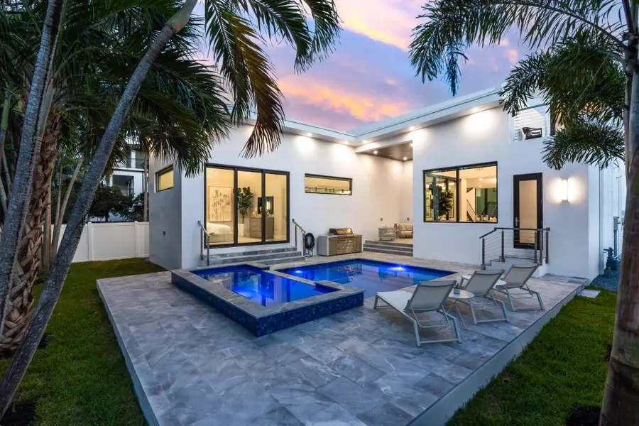 829 SW 11th Street, Fort Lauderdale, FL 33315 - #3
