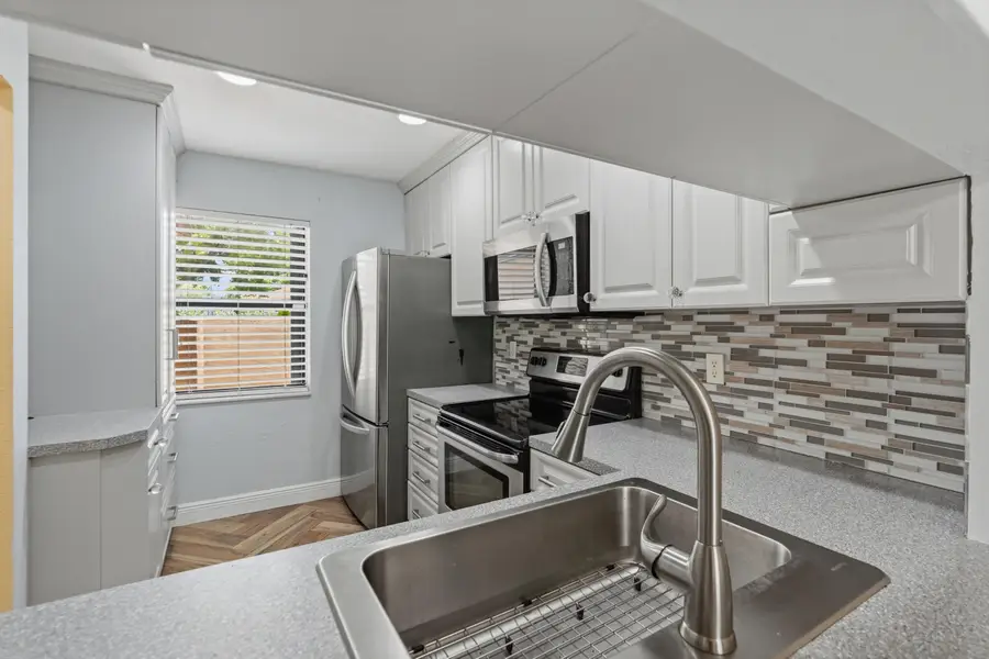 10927 NW 29th Court, Sunrise, FL 33322 - #2