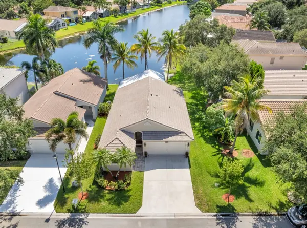 4912 NW 55th Boulevard, Coconut Creek, FL 33073