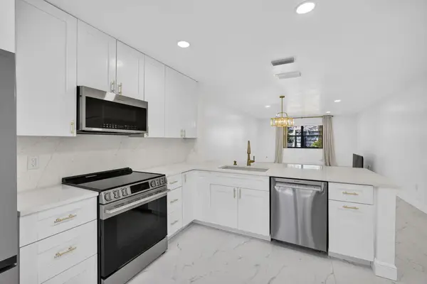 320 Elmira Court, Royal Palm Beach, FL 33411