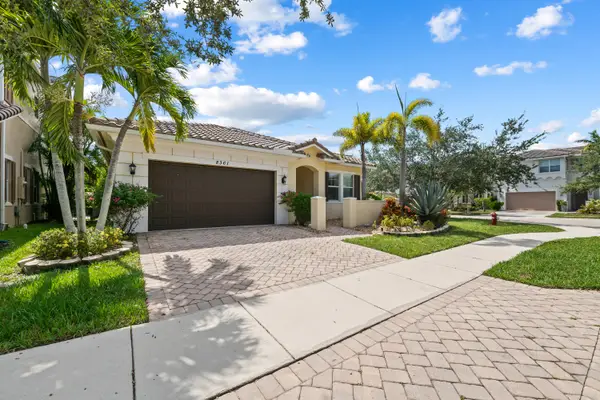 8361 NW 120th Way, Parkland, FL 33076