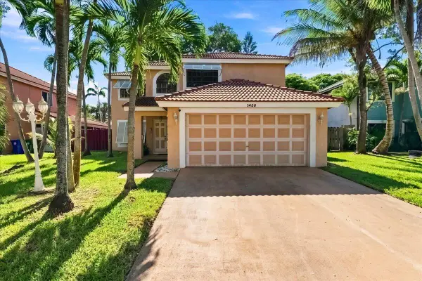 1430 SW 88th Way, Pembroke Pines, FL 33025