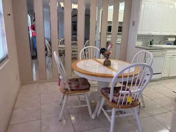 3076 Guildford E, Boca Raton, FL 33434