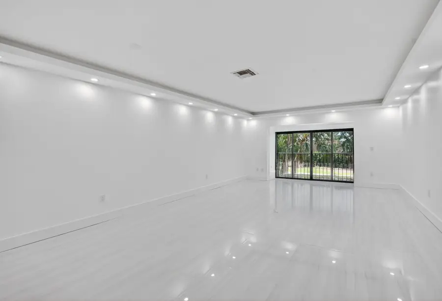 9272 Vista Del Lago #28F, Boca Raton, FL 33428 - #3