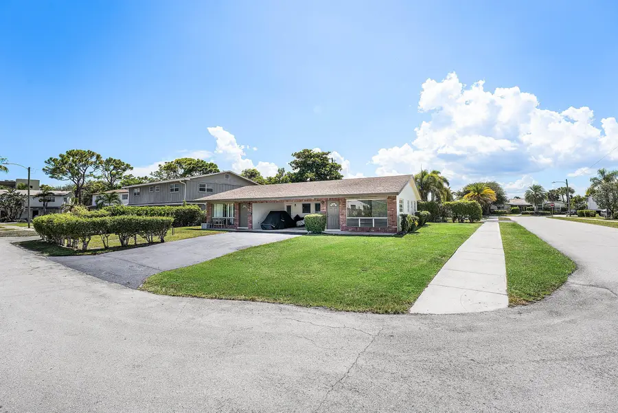 263 SE 8th Terrace, Deerfield Beach, FL 33441 - #2