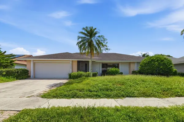 13581 Columbine Avenue, Wellington, FL 33414