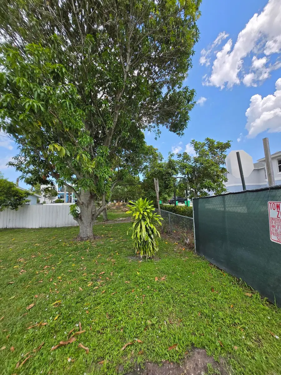 Xxx Patio Court, Lake Worth, FL 33461 - #3