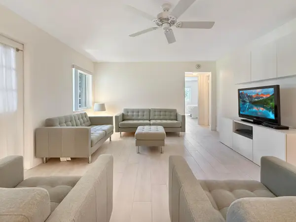 235 Pine Hov Circle #A-2, Greenacres, FL 33463