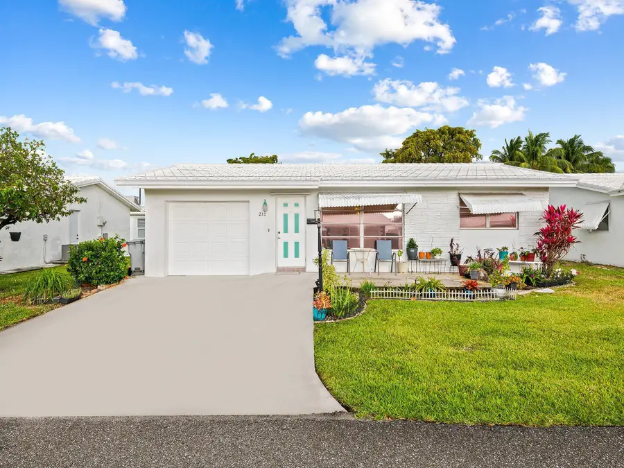 210 NW 25th Court, Pompano Beach, FL 33064 - #3