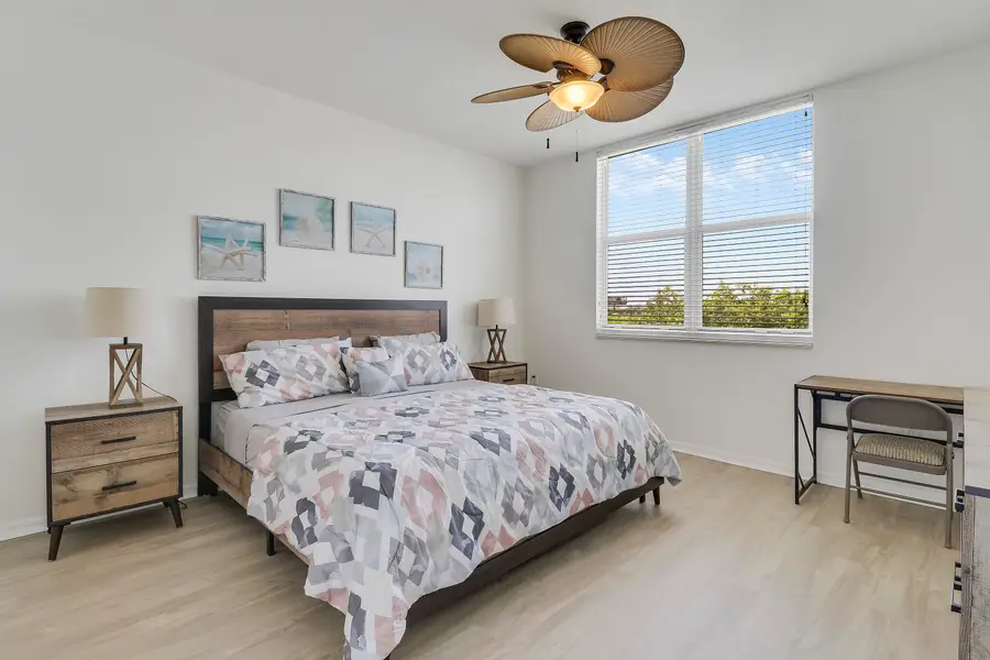 802 W Windward Way, Lantana, FL 33462 - #2